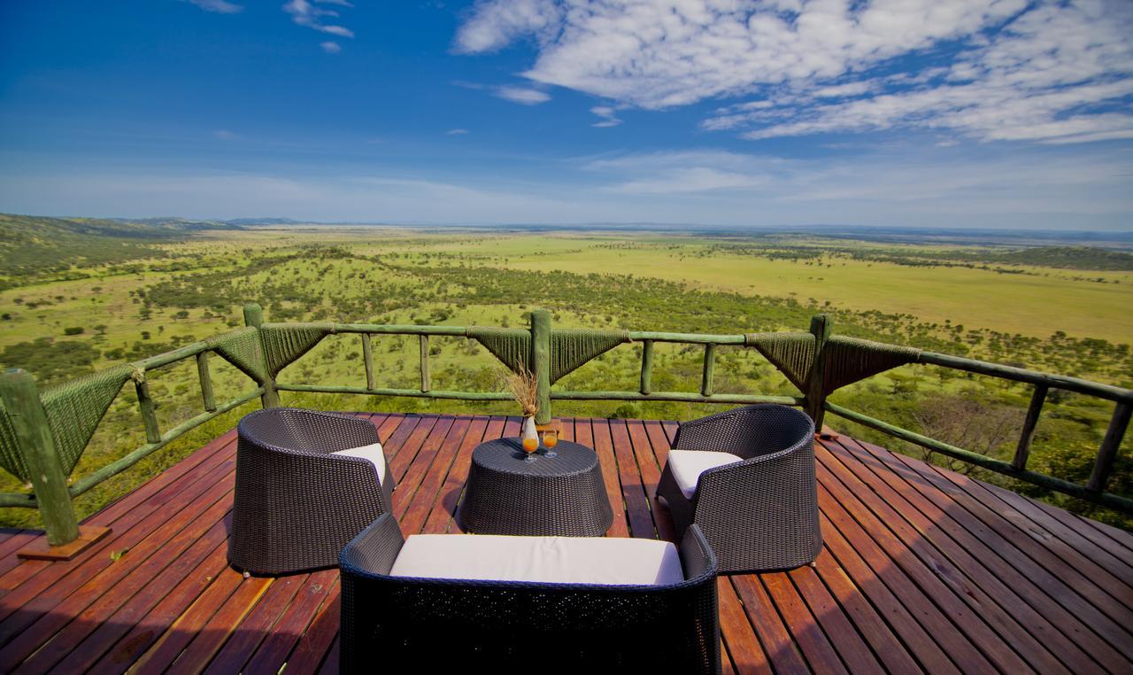 Mbali Mbali Soroi Serengeti Lodge Banagi Buitenkant foto