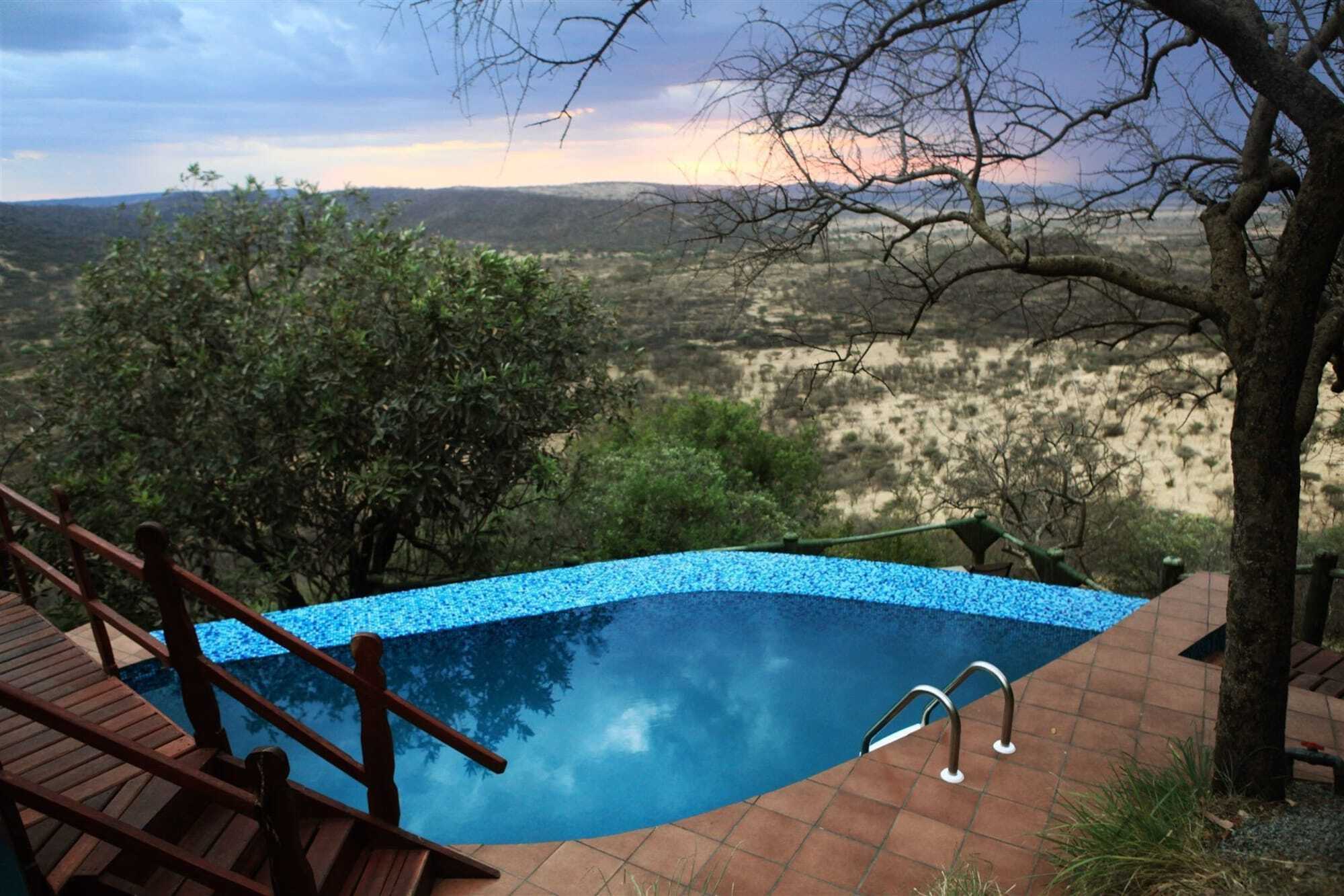 Mbali Mbali Soroi Serengeti Lodge Banagi Buitenkant foto